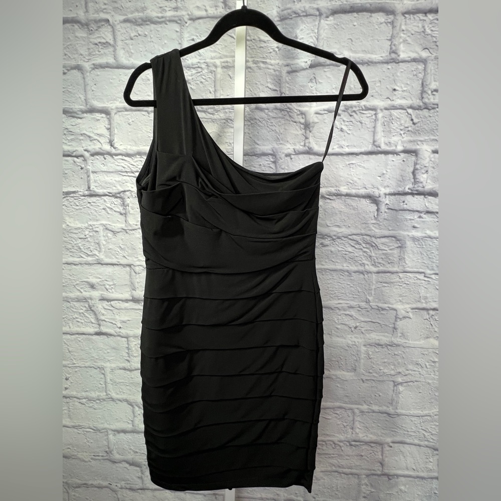 Valerie Bertinelli Single Shoulder Dress